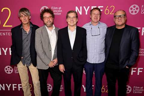 Pavement Members Talk ‘Wild’ Format of ‘Pavements’ Biopic, Throwing Out First Pitch At Cincinnati..