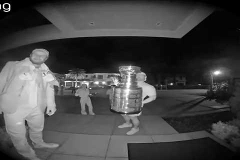 Panthers’ Aleksander Barkov  wakes up neighbors at 5 a.m. with raucous Stanley Cup celebration