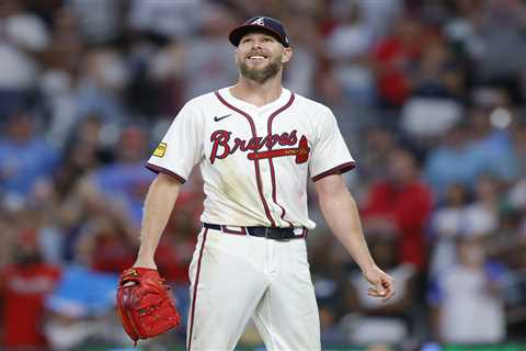 Braves GM makes Chris Sale stance clear as MLB trade deadline looms