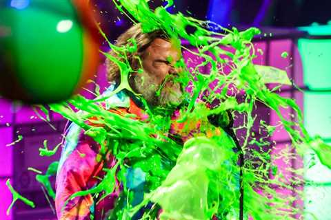 Rihanna, Sabrina Carpenter, Jack Black Provide Best Moments at 2025 Kids’ Choice Awards