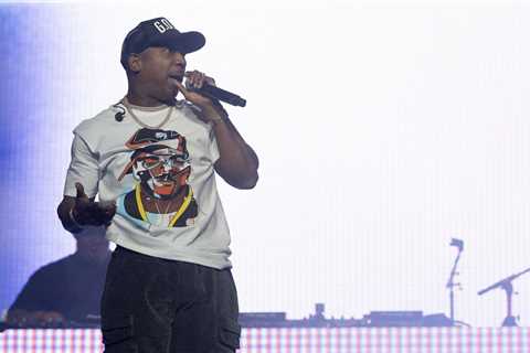 Ja Rule Roasts Longtime Enemy 50 Cent Over Concert Video: ‘Ain’t Nobody Coming to See You’