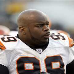 Oliver Gibson, former Steelers and Bengals defensive lineman, dead at 53