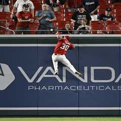 Nationals’ Jacob Young looks like Spider-Man with unreal wall-scaling catch