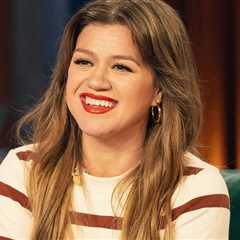 Kelly Clarkson Brings Daughter Onstage to Sing at Vegas Residency