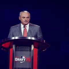 Bryce Harper, MLB commissioner Rob Manfred have heated clubhouse blowup in stunning scene