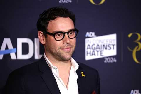 Scooter Braun Transitions Out of HYBE America CEO Role, Will Explore New Venture