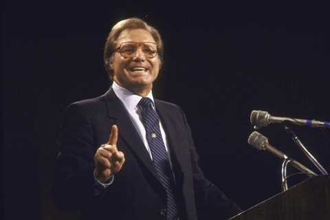 Jimmy Swaggart, Televangelist, Billboard Chartmaker, Grammy Nominee & Cousin to 2 Famous Musicians, ..