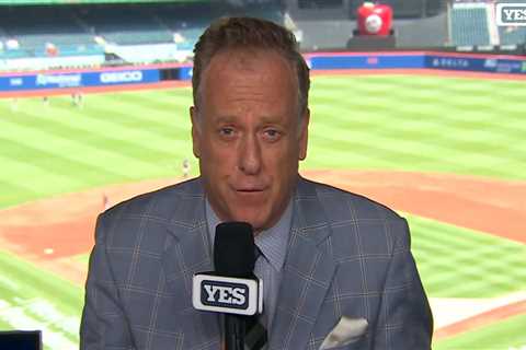 Yankees voice Michael Kay claps back at ‘fawning fanboy’ Blue Jays broadcaster after broom taunt