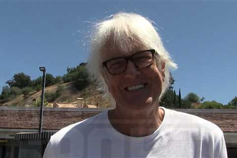 'Roundball Rock' Creator John Tesh Stoked for Iconic Tune's Return to NBA on NBC
