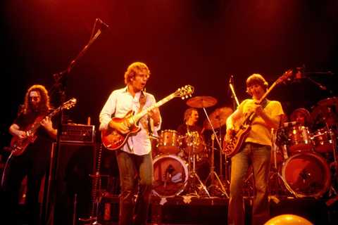 Grateful Dead’s Official Online Store Drops New Sports T-Shirts for Fans: Shop the Best Dead..