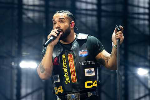 8 Best Moments From Drake’s 2025 Wireless Festival Night 1 Performance: ‘It’s a Celebration of All..