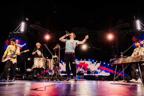 Coldplay’s Streams Spiked 25% Following Viral Fan-Cam Moment
