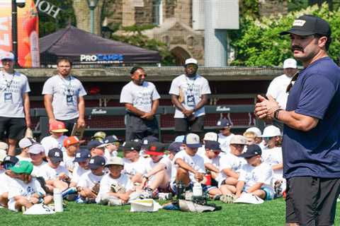 Austin Wells hosts baseball event for students on Yankees’ off day