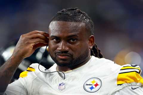 ‘Washed up’ veteran Cordarrelle Patterson announces Steelers cut him on day off