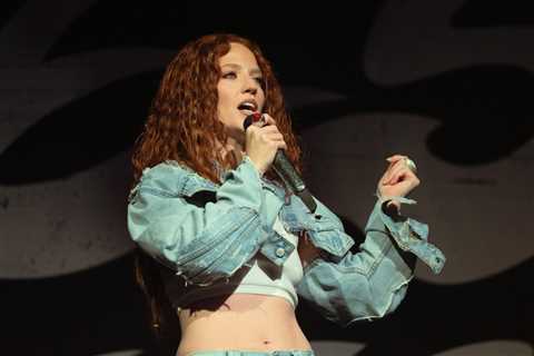 Jess Glynne Says Trump White House Use of Her Song ‘Hold My Hand’ in Jet2 Post Mocking Immigrant..