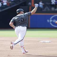 Mets’ offense finally breaks through to beat Giants and end four-game skid