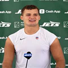 Jets rookie following advice of his Hall of Fame father: ‘Just stay where your feet are’