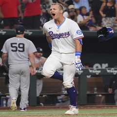 Devin Williams, Jake Bird implode  in gut-punch Yankees loss to Rangers in extras