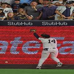 Yankees lose Amed Rosario to IL after deadline pickup crashes into outfield wall