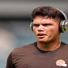 Browns turn to other rookie QB with Shedeur Sanders set to miss preseason game