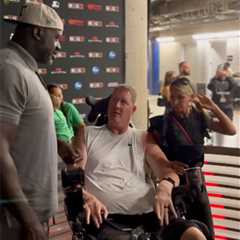 Former NBA center Shawn Bradley makes rare public appearance after bike accident that paralyzed him
