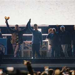 Oasis Release Official Live Version of ‘Bring It On Down’ From Edinburgh Days Before Kicking Off..