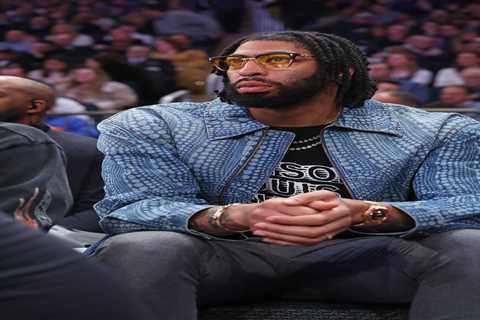 Anthony Davis selling palatial LA mansion for nearly $40 million after controversial trade