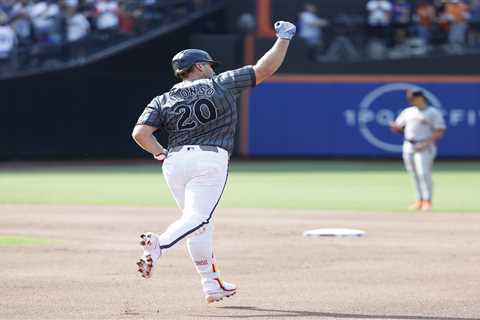 Mets’ offense finally breaks through to beat Giants and end four-game skid