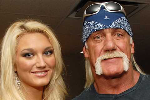 Hulk Hogan Tried To Repair Relationship W/ Daughter Brooke Before Death, She Denies