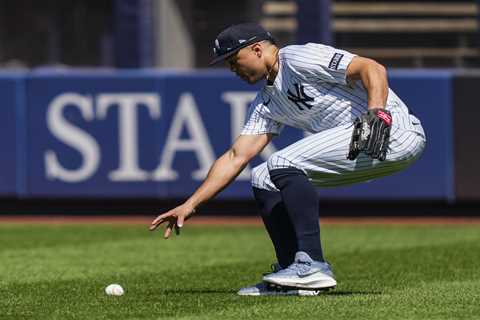 Giancarlo Stanton holds his own during first outfield chance in two years