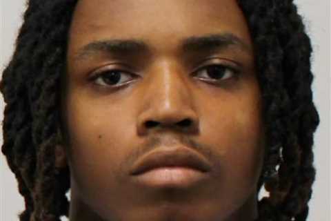 LSU football’s JT Lindsey surrenders after being accused of allowing murder suspects to stay in his ..