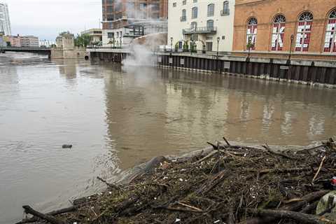 Mets-Brewers game to be played as scheduled despite Milwaukee flooding
