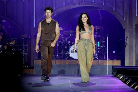 Exes Demi Lovato and Joe Jonas Team Up For ‘Camp Rock’ Classics at Kick Off of Jonas Brothers 20th..