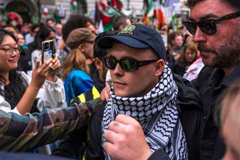 Kneecap Member’s Legal Team Seeks to Have Terror Charge Thrown Out