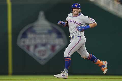 Jeff McNeil has another big night in Mets’ blowout victory: ‘Super consistent’