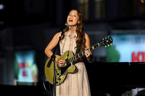 Laufey Brings Jazz Pop Magic (And Selena Gomez) to LA’s Grammy Museum Rooftop for Q&A and ‘A Matter ..