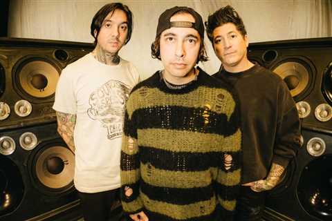 After Devastating Plane Crash, Pierce the Veil Push Through Crisis: ‘It’s Still Surreal’