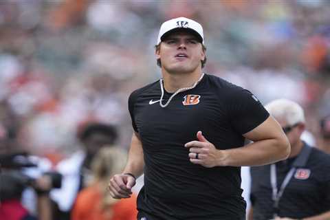 Trey Hendrickson ending Bengals holdout with $30 million contract