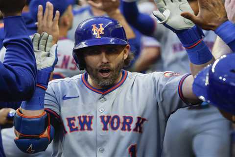 Fanatics Sportsbook promo: Bet $10 Get $50 In FanCash for Mets vs. Phillies on Tuesday