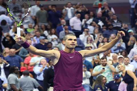 Carlos Alcaraz puts bad US Open memory behind him with dominant win