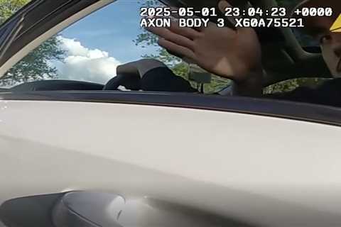 Zach Edey berated by policewoman for going over 100 mph in new video