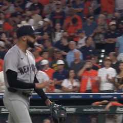 Aaron Boone, Devin Williams ejected in bizarre scene during Yankees’ eighth-inning implosion