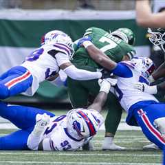 Justin Fields’ concussion adds insult to injury during woeful Jets showing