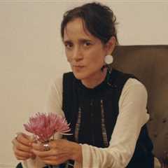 Mexican Star Julieta Venegas Signs With WME Ahead of New Album Release