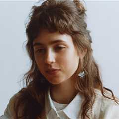 Clairo Signs With Atlantic Records