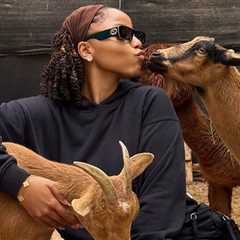 Halle & Chloe Bailey ... We're the G.O.A.T.s of Instagram!