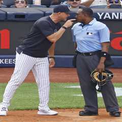 Aaron Boone gets ovation from Yankees fans after standing up for Aaron Judge