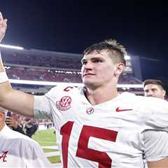 Georgia nipped by Alabama, suffers first home loss in six years