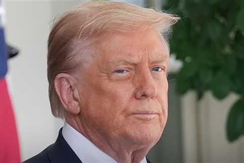 Donald Trump Torpedoes Online Rumors That He's Dying