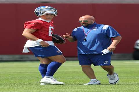 Brian Daboll tight-lipped on Giants’ No. 2 quarterback as season opener approaches